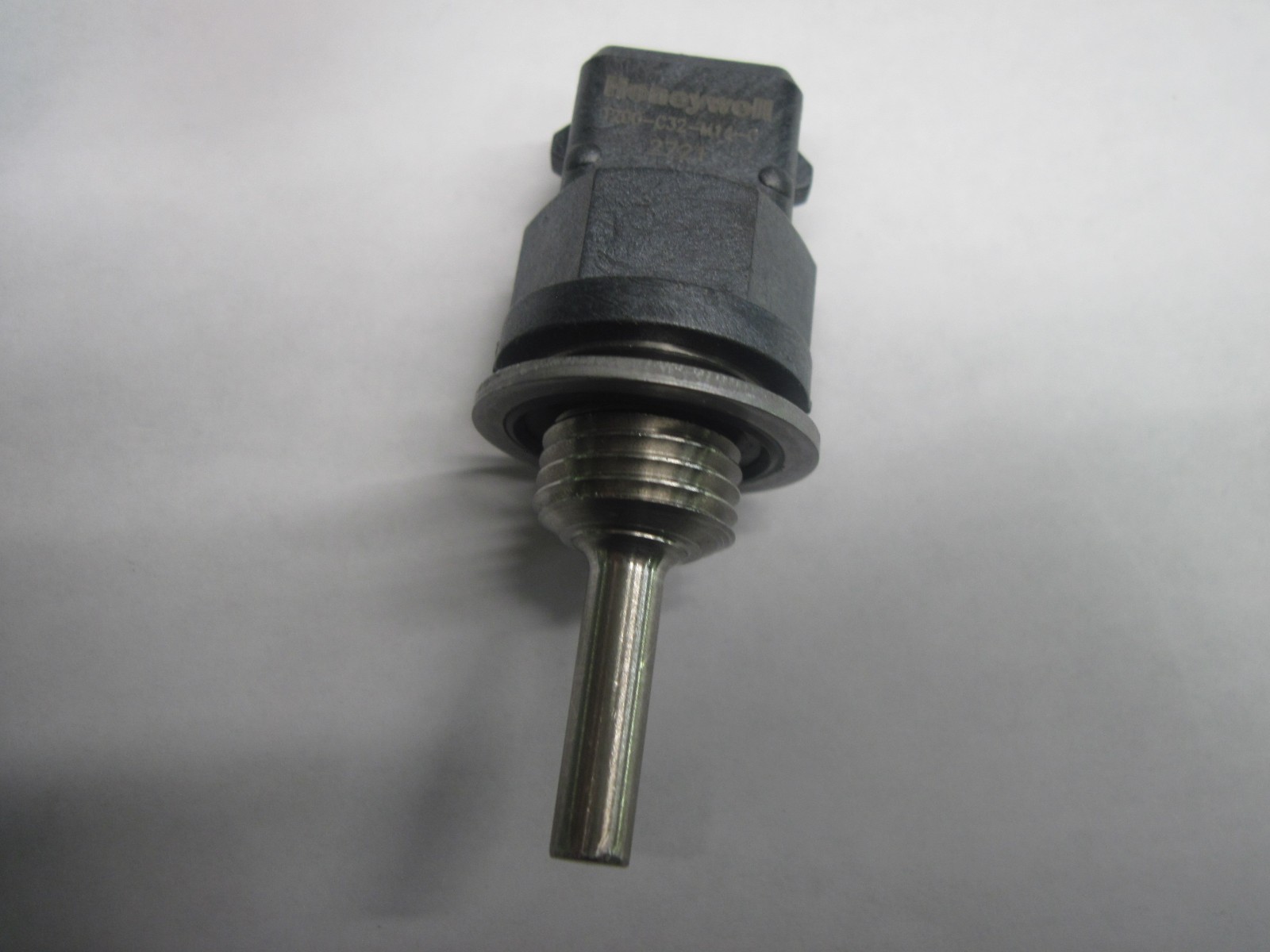 T200-C32-M14-C HONEYWELL TEMPERATURE PROBE