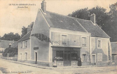 Old postcard 91 LE VAL SAINT GERMAIN / GRANDE RUE / TOBACCO / GROCERY / HABERDASHERY LEMERCIER