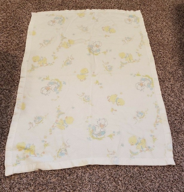 Vintage Baby Crib Blanket White Satin Edge Acrylic Fabric Unisex Ducks