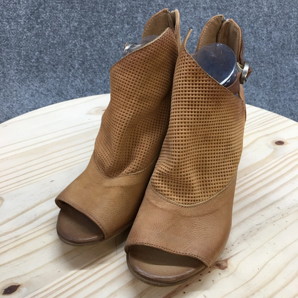 Miz Mooz Boots Womens 42 Knox Ankle Booties Brown Leather Heeled Casual Back Zip - Image 3 of 4