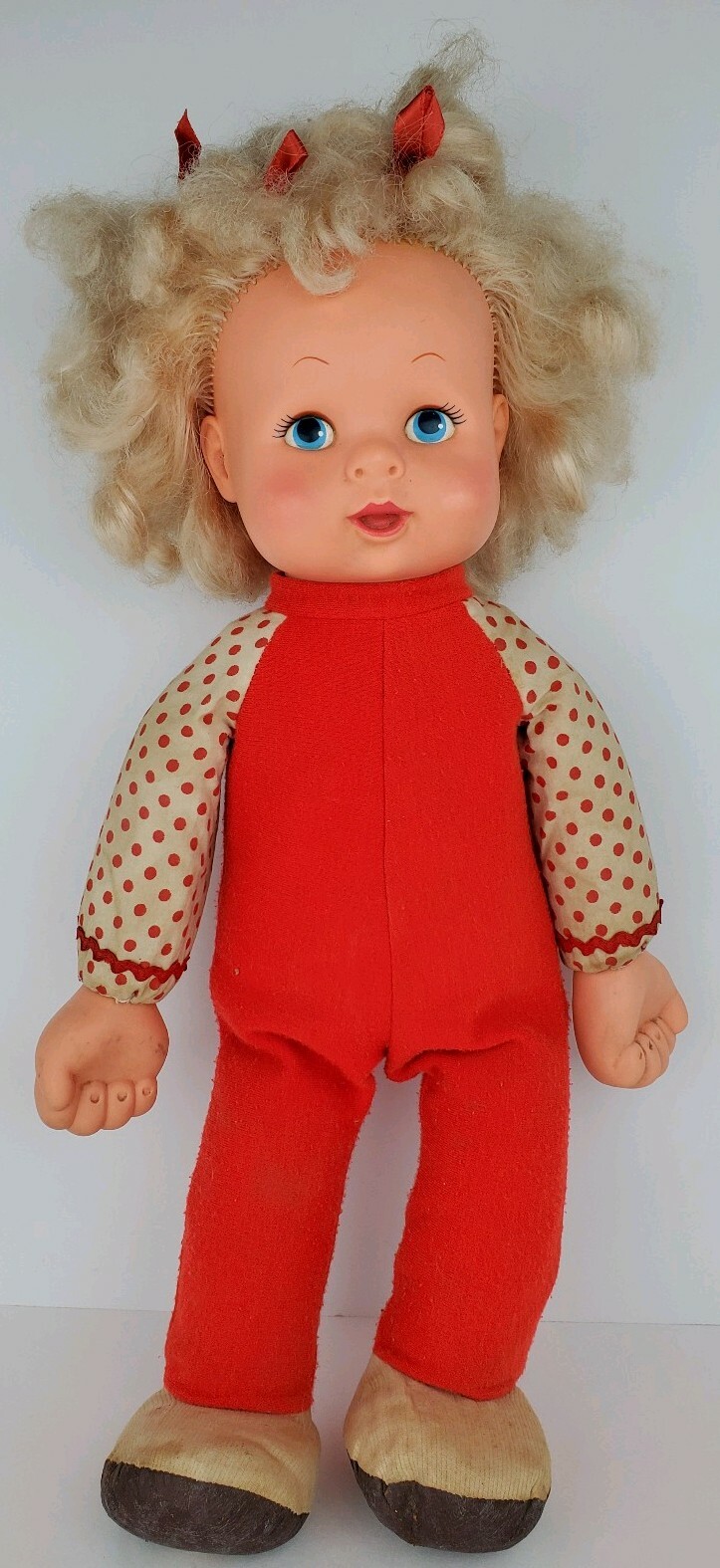 Vintage Hasbro Walking Baby Loves You Blonde Hair Blue Eyes 19" Toy