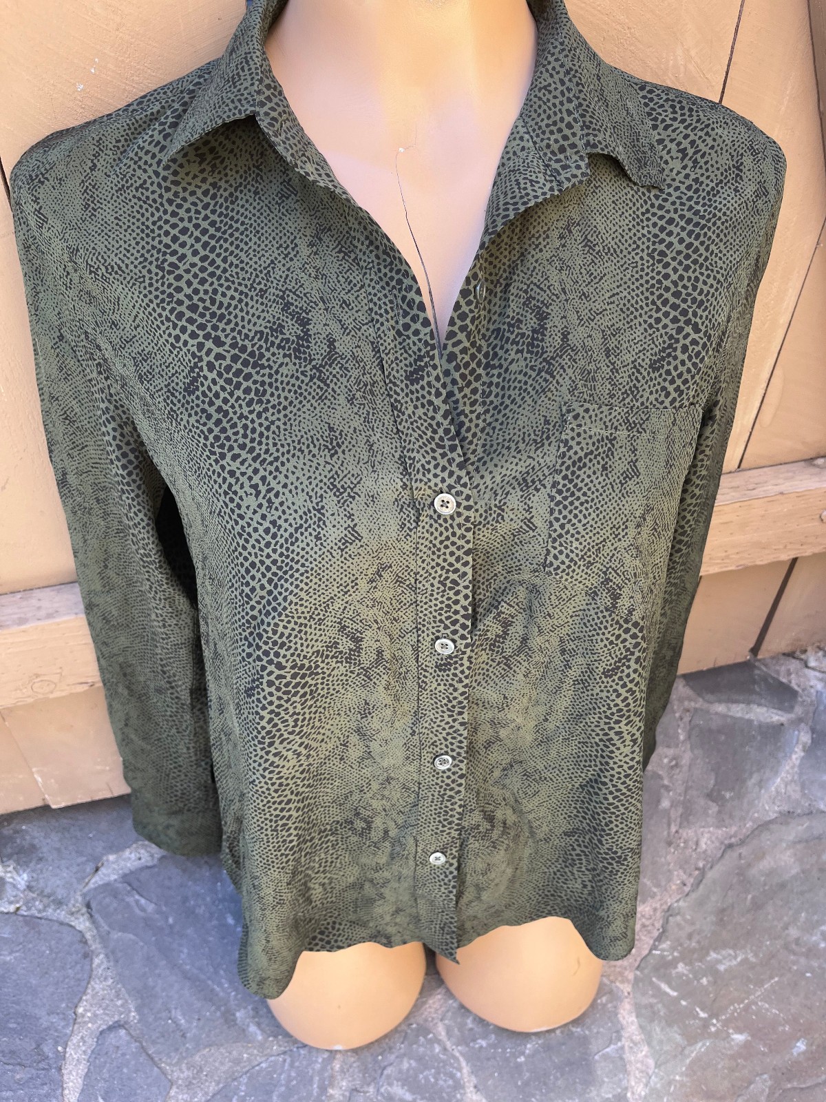 RAILS Kate Green Python Long Sleeve Button SILK S… - image 1