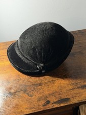 Vintage Ladies Black Velvet Bonnet Style Hat