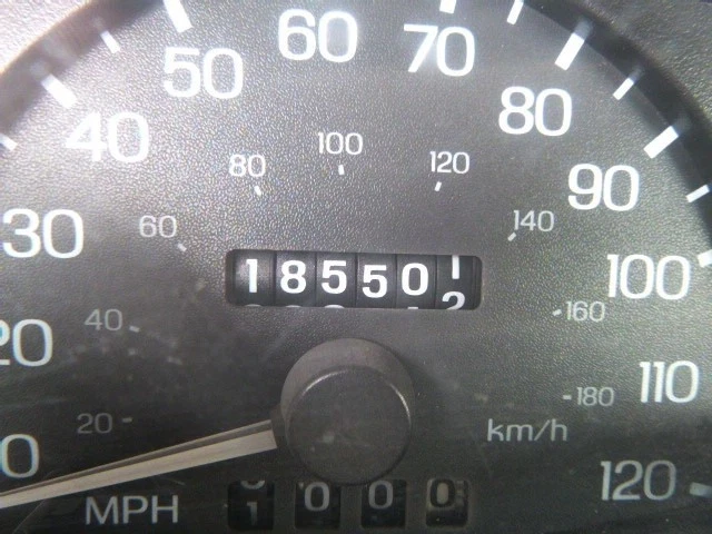 Used Radiator fits: 1999 Ford Escort Cpe ZX2 AT Grade A - Image 4 of 4