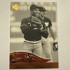 2005 Upper Deck Sweet Spot Classic - Kirby Puckett #52 Black And White