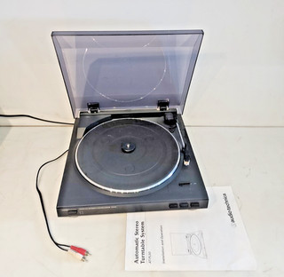 Audio Technica AT PL50 Record Turntable 45 & 33.5 RPM Preamplifier Belt Drive