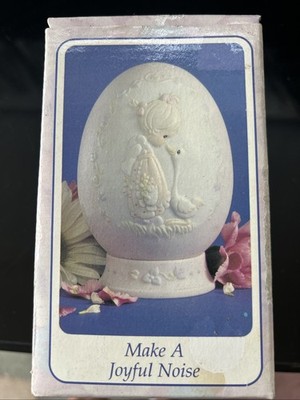 VTG 1993 Precious Moments Dated Porcelain Egg With Base  Make A Joyful Noise''