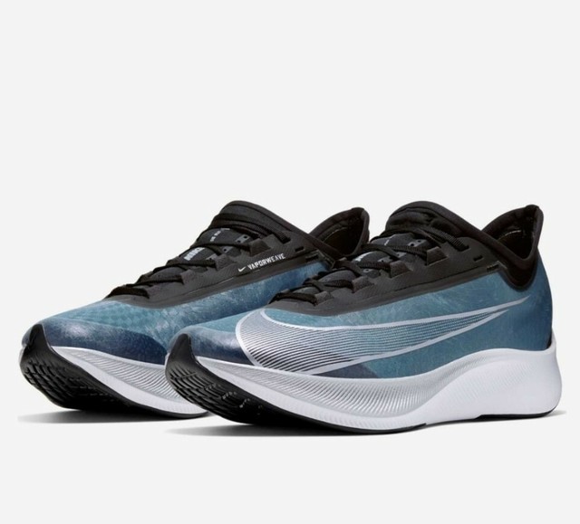 nike zoom fly 10.5