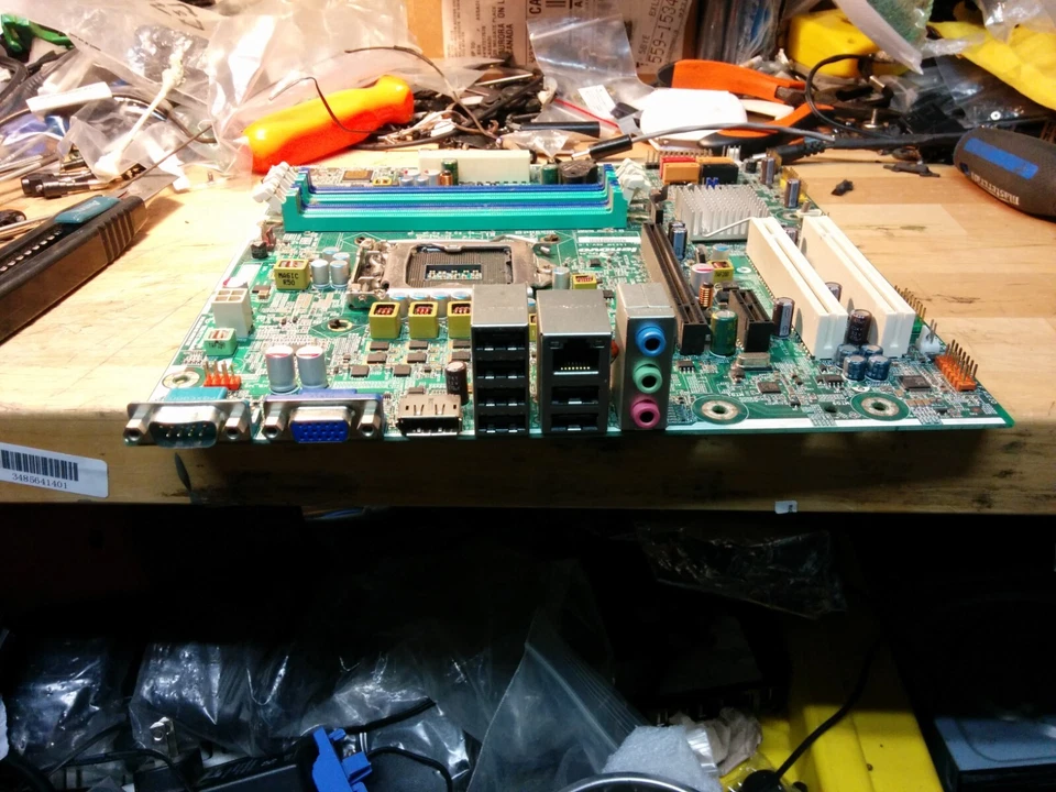 Lenovo ThinkCentre M91 IS6XM Desktop Motherboard- 03T6560 /W IO SHIELD. - Image 2 of 4