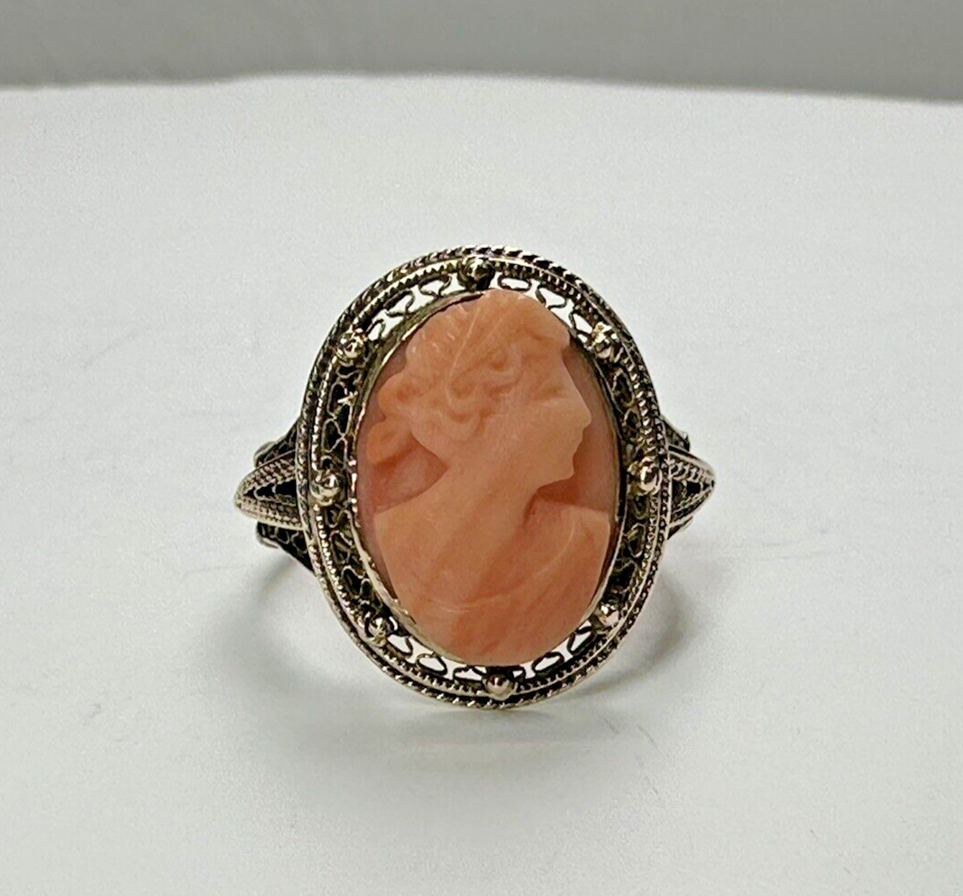 Estate Antique Victorian 10K Gold Coral Carved Cameo Ring Sz 5.5 3.4g 18mm