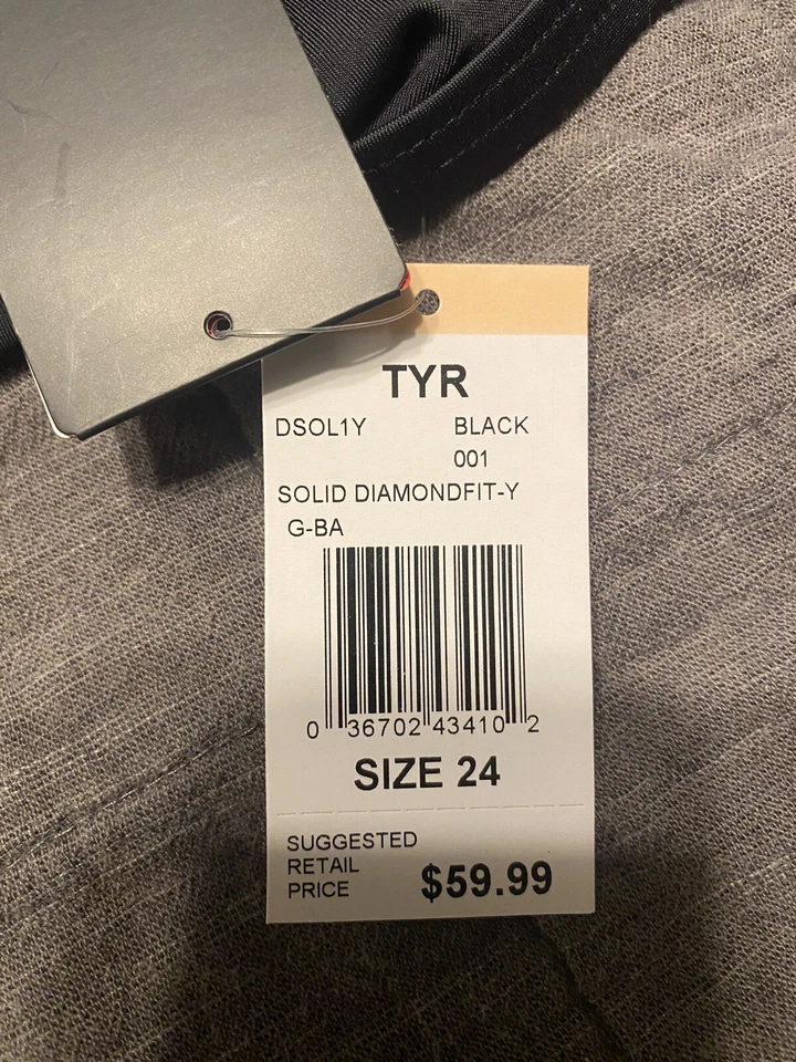 TYR Tyreco Youth Solid Diamondback Diamondfit Swim Suit Black Size 24 - Image 4 of 4