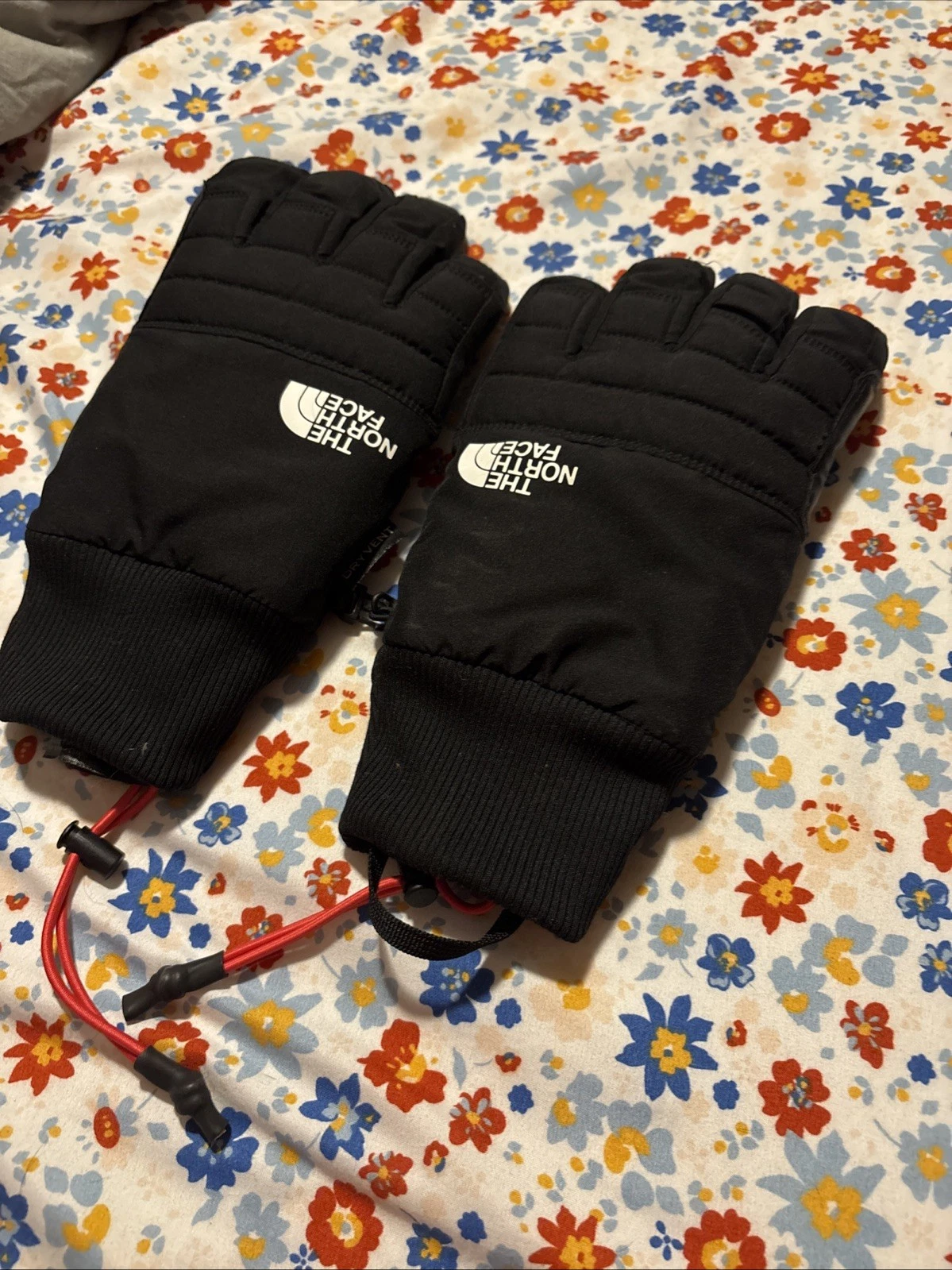 North Face Men’s Medium Size 8 DryVent Black Gloves NWOT Warm Ski