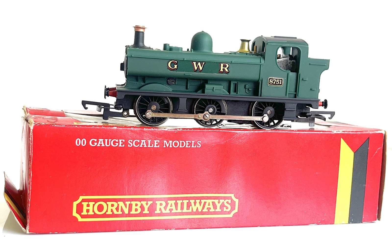 Hornby Railways Collector Guide - Model - Class 2721 Pannier Tank