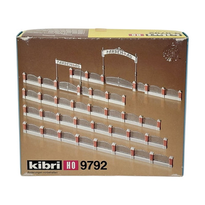 KIBRI HO SCALE INDUSTRIAL FENCES WITH GATE BUILDING KIT B-9792