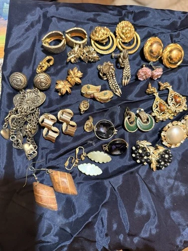 Assortment of Vintage Statement  Textured Gold & Silver Earrings Costume Jewelry