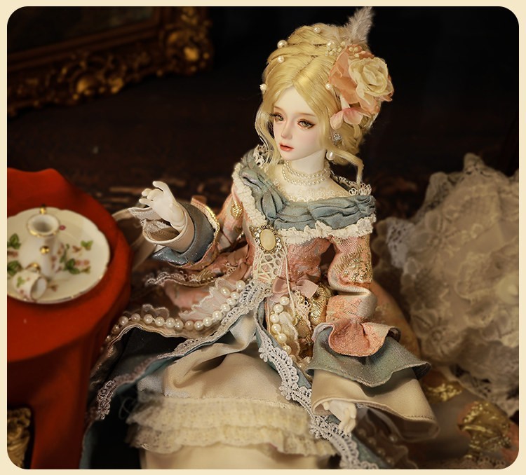 1/4 BJD Ariana European Palace Luxury Fullset Ball Jointed Doll