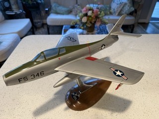 Vintage Factory Republic F 84F Thunderstreak Aircraft Desk Display Model