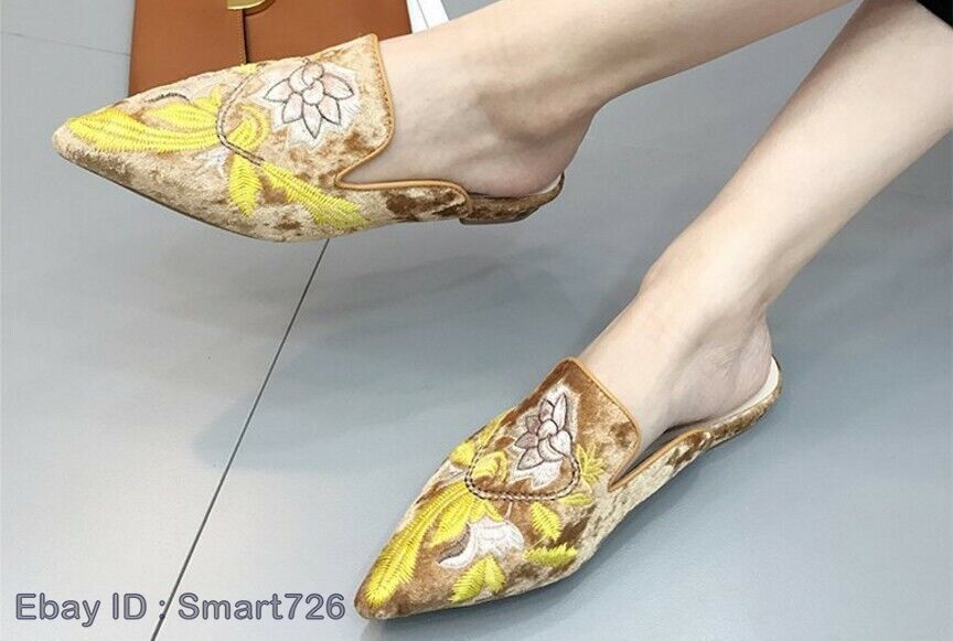 Chic Two-Tone Pointed-Toe Slippers main image 1
