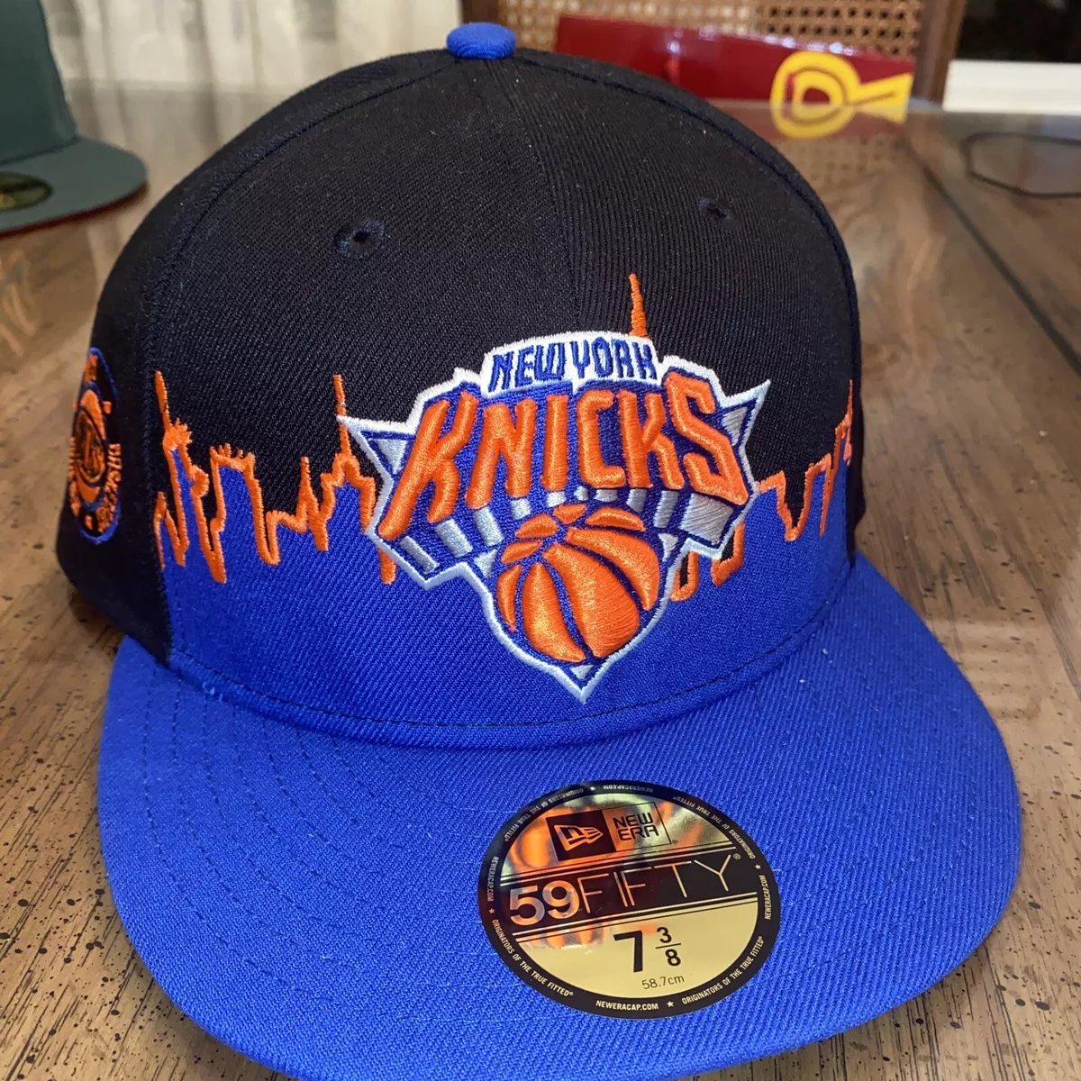 New Era New York Knicks Fitted Hat 2022/2023 Skyline exition NBA Rare!