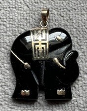 10K 5.2 Gram Solid Yellow Gold Black Onyx Elephant Animal Pendant