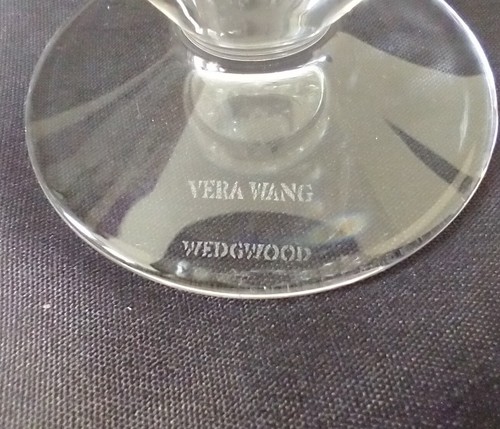 Wedgwood Vera Wang Crystal Vase Duchesse Pattern- 7" Excellent Condition Signed - Picture 7 of 8