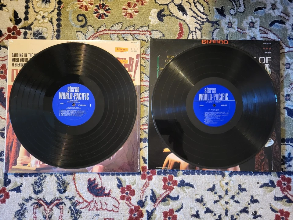 2 пластинки The Mariachi Brass Chet Baker / вкус текилы + двойной выстрел EXC винил - Изображение 3 из 3