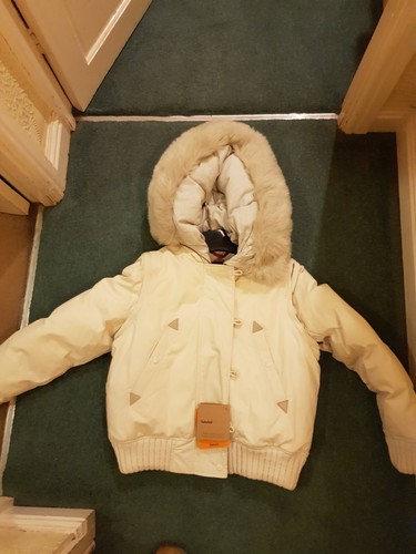 Timberland Winter Jacket with fur hood and detach Sleeves (BNWT) - Picture 3 of 7