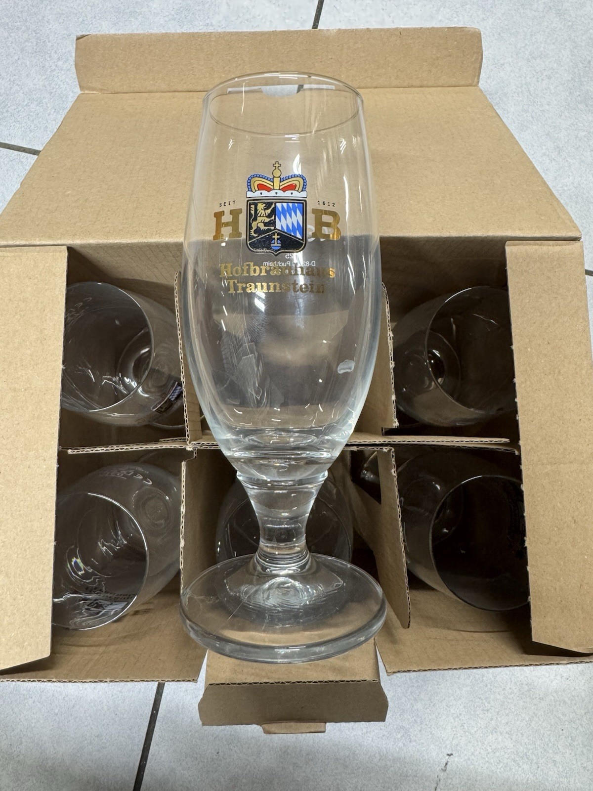 Service Set mit 6 Glas Biergläsern HB - Hofbrauhaus Traunstein - 20 cl