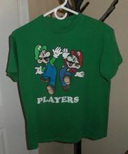 Super Mario Brothers T Shirt Men’s Size Large Players!!