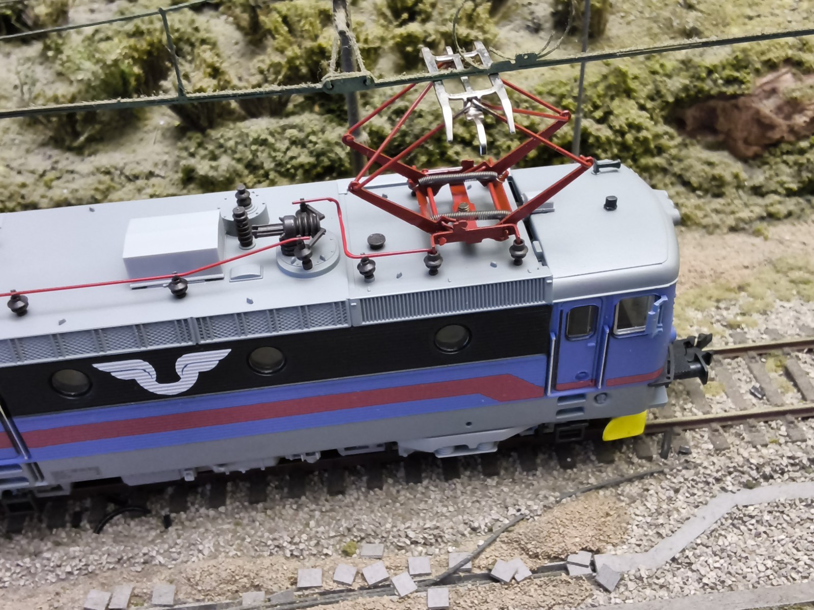 ROCO. LOCOMOTORE. ELETTRICO -SJ-RC 5. ARTICOLO 43629-HO. PARI AL NUOVO.   TOPPP