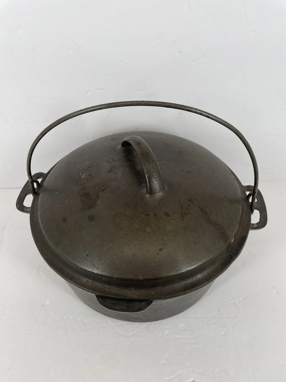 VTG 10" Unmarked Wagner Ware Cast Iron Dutch Oven Pot Lid Bail Handle #8 no 8