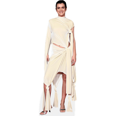 Amaia Romero Arbizu (cremefarbenes Kleid) lebensgroßer Ausschnitt