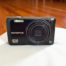 Olympus VG-130 Digitalkamera - 14.0 MP - 5x Z...
