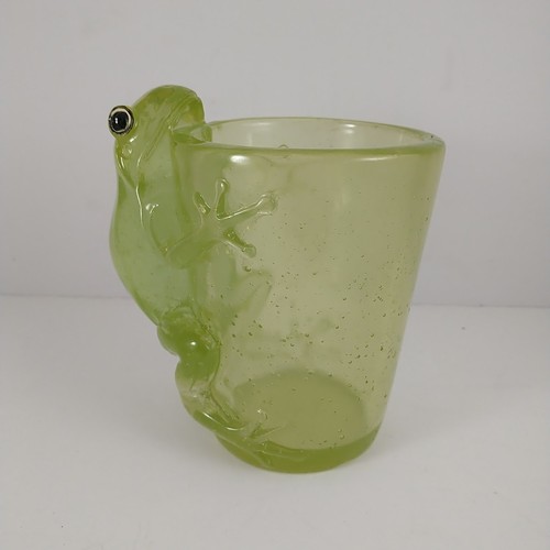 VTG Acrylic Tree Frog Cup Collectible Retro MCM Lucite Clear Green Rare Unique - Picture 2 of 9