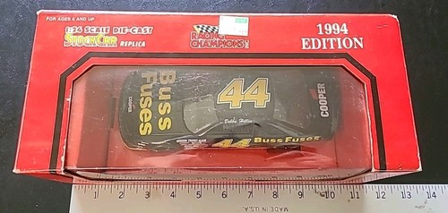 1/24 #44 BOBBY HILLIN BUSS FUSES 1994 FORD THUNDERBIRD RACING CHAMPIONS New - Picture 2 of 9