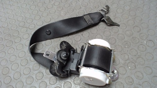 Sicherheitsgurt Vorn Links BMW 118d DPF E81,E82,E8 33017492B 12 Monate Garantie