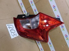2014 - 2015 Versa Hatch Back PASSENGER Side Tail Light Used Rear Lamp #1203-T