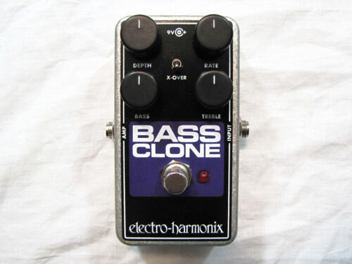 Pédale d'effets de refrain Electro-Harmonix EHX Bass Clone d'occasion - Photo 1/3