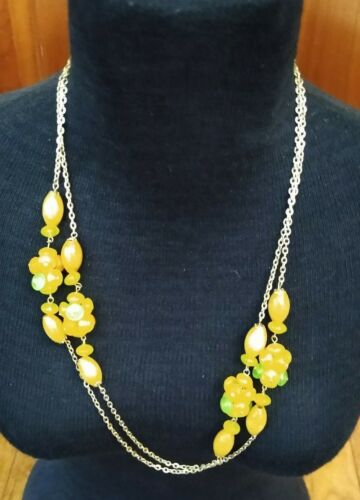 VINTAGE FRUIT-LIKE 27" CHAIN NECKLACE W/WOOD BEADS
