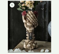 Gothic Skull Vase: 19cm/7.48in, 9.5cm/3.74in, 8cm/3.15in - Resin, Retro