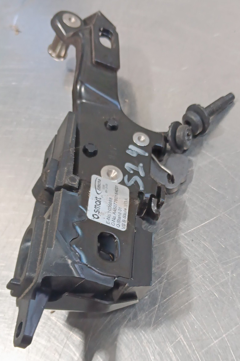 SMART FOR TWO 2009 BRABUS LEFT HAND L CONVERTIBLE TOP COVER LATCH A4507760164001