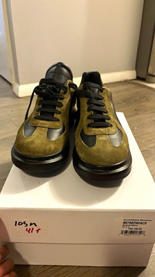 Alexander McQueen Men s Low-Top Lace-Up Colorblock Suede/Leather 807882WIAC9