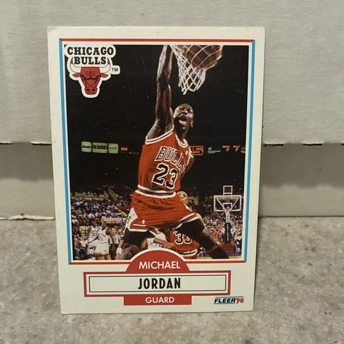 Fleer 1990-91 Base Michael Jordan #26 Chicago Bulls NBA Basketball Card