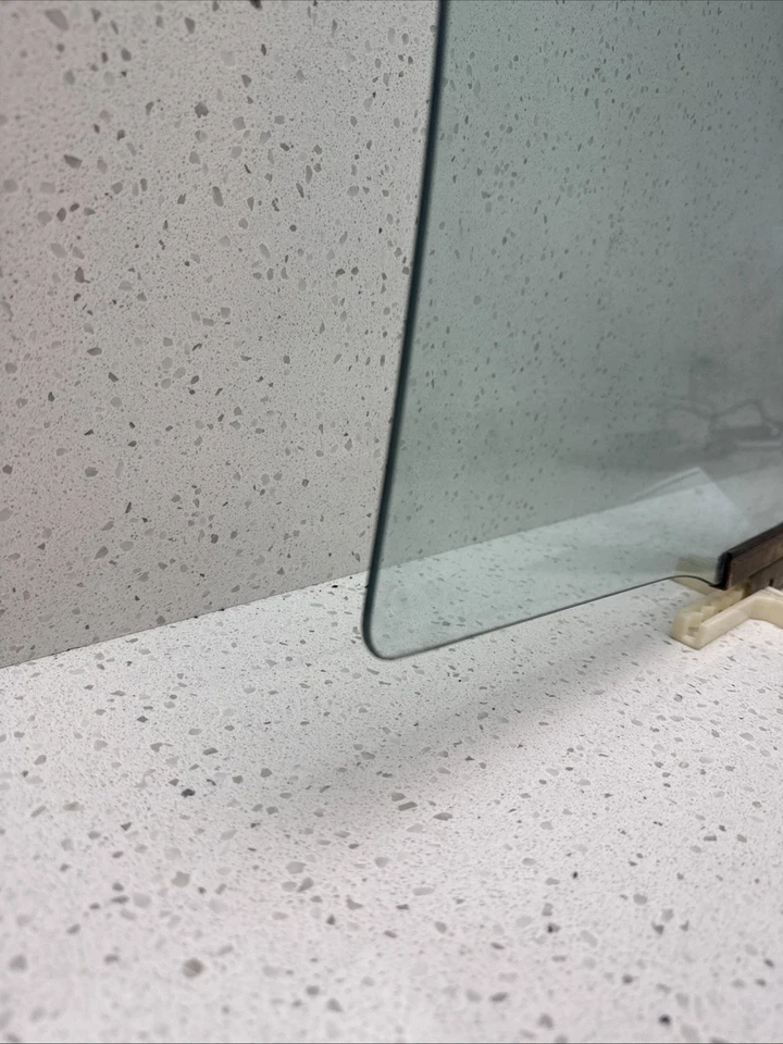 1998 1999 2000 2001 2002 TOYOTA COROLLA LEFT REAR DOOR GLASS OEM Foto 4 de 4