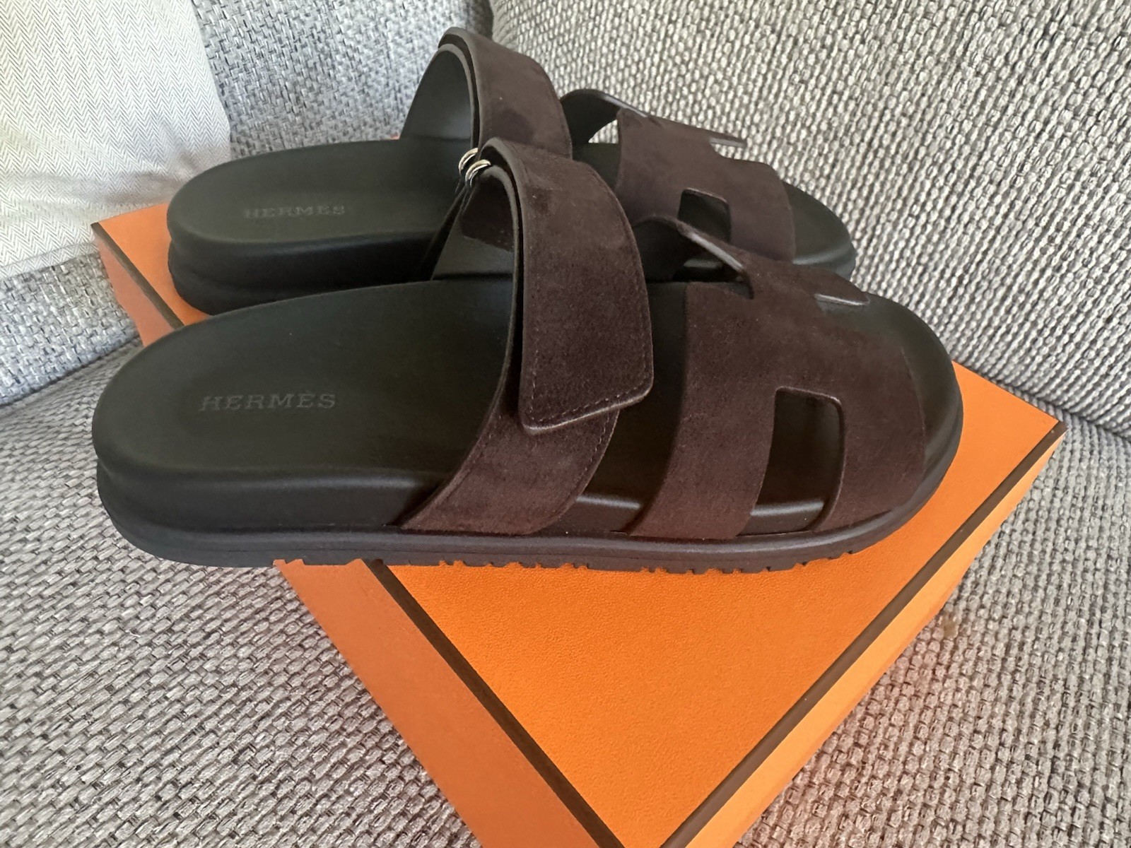 Size 39EU NIB HERMÈS Marron Ébène Suede Women’s Chypre Sandals w/ Receipt thumbnail 8