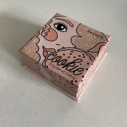 Benefit Cookie Golden Pearl Highlighter Full Size 0.28 oz New - Picture 9 of 9