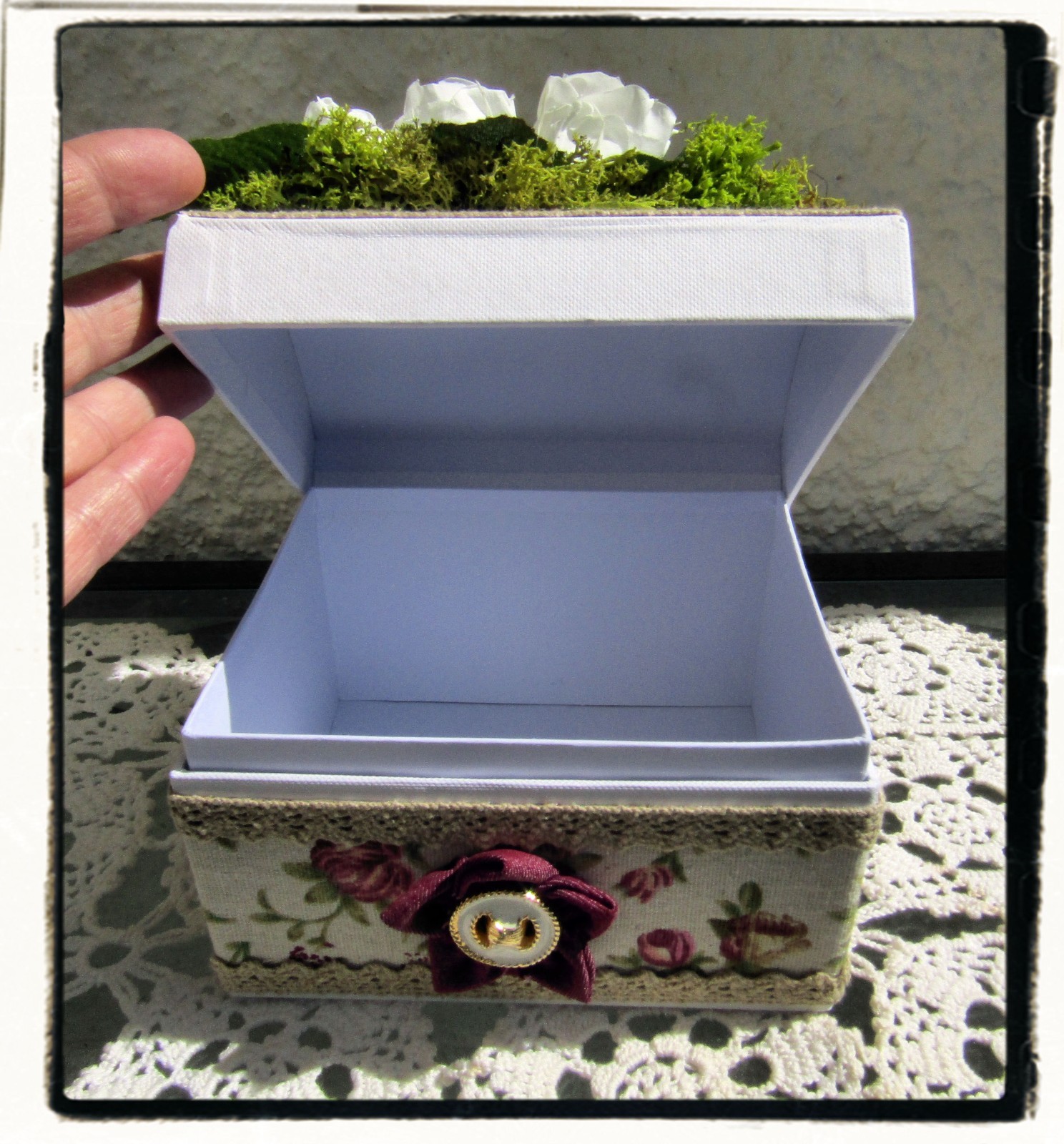 Coffret à bijoux roses éternelles blanches pour décoration de coiffeuse chic - 4