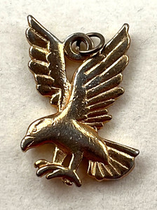 Authentic VINTAGE PATRIOTIC ELECTRO GOLD PLATED FLYING EAGLE PENDANT MADE IN U.S.A.!