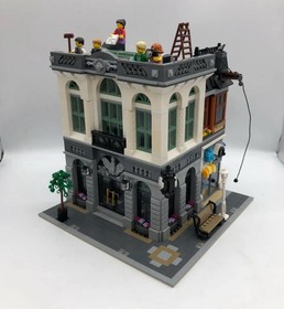 Creator Expert: Brick Bank (10251) Free Shipping