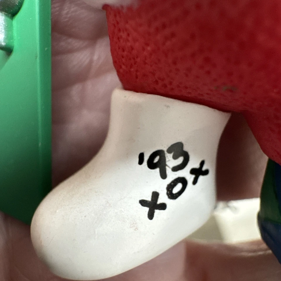 1993 Hallmark 'Christmas Break' Papai Noel esqui enfeite de árvore de Natal - Imagem 2 de 4